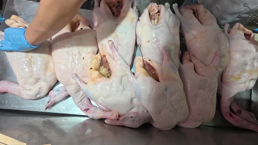 將鴨入面的污糟物拿出來 蕭正楠：要衝破心理關口。