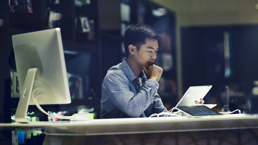 報道認為，大企業的高薪厚職，縱壞了年輕人。配圖