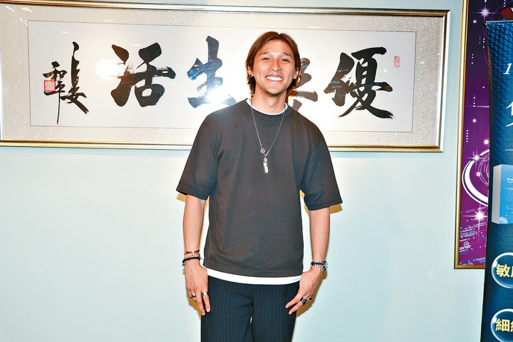 黃又南趁空閒自我增值,考獲的士、巴士、Van仔牌照。