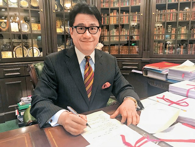 陸偉雄認為事件會影響市民對立法會議員的印象,強調「作為公職人員,社會對他們有更高的期望。」資料圖片 陸偉雄認為事件會影響市民對立法會議員的印象,強調「作為公職人員,社會對他們有更高的期望。」資料圖片