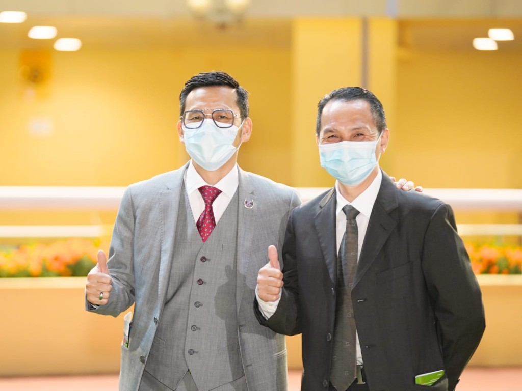 練馬師羅富全賽後與副練陳志忠合照 Curry攝
