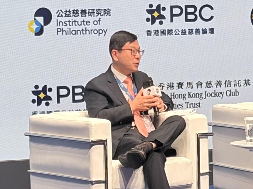 孫玉菡指措施有助政、商、民三方攜手扶弱的模式制度化,促進商界資源與民間社會福利項目對接。 孫玉菡指措施有助政、商、民三方攜手扶弱的模式制度化,促進商界資源與民間社會福利項目對接。
