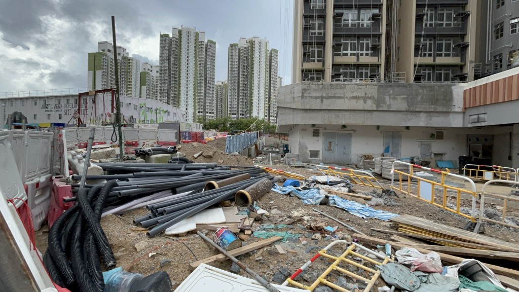 涉嫌地盤盜竊的兩名內地男子，當場被捕。