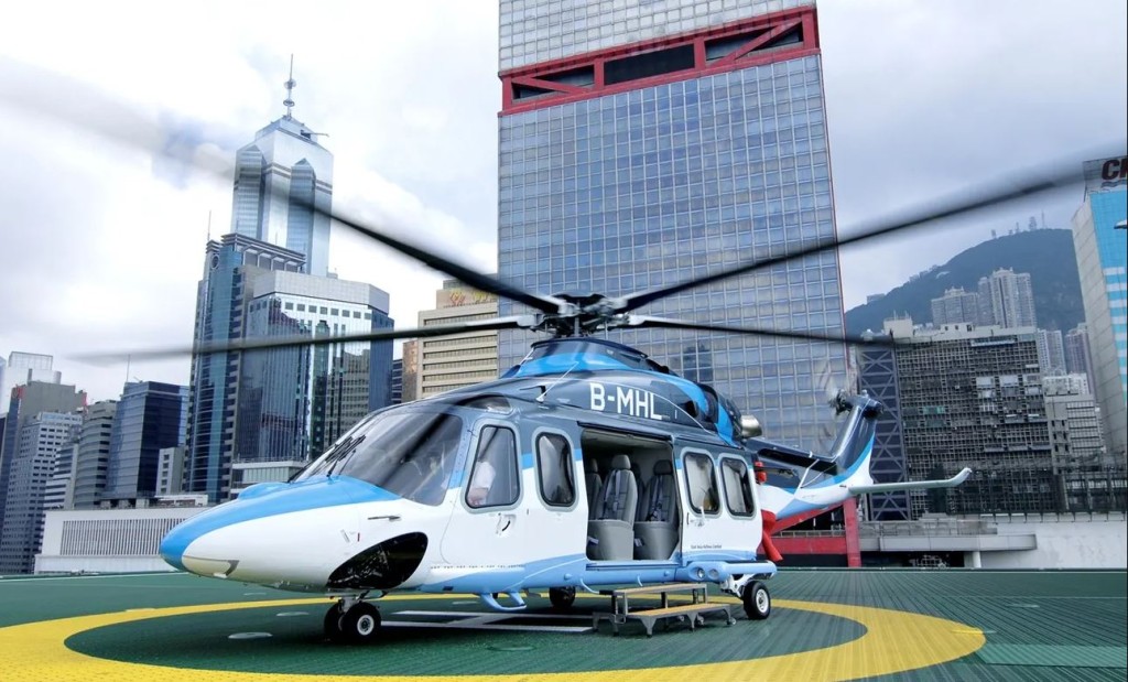 港澳直升機航班高峰期曾達每日 54 班。 