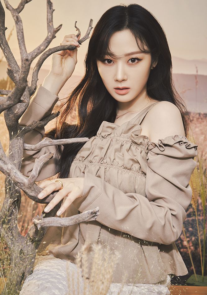 Giselle的pose怪怪。