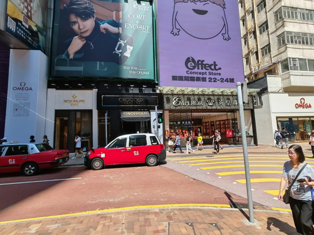 銅鑼灣羅素街「舖王」2025/26年度租值360萬元,按年急升20%。 銅鑼灣羅素街「舖王」2025/26年度租值360萬元,按年急升20%。