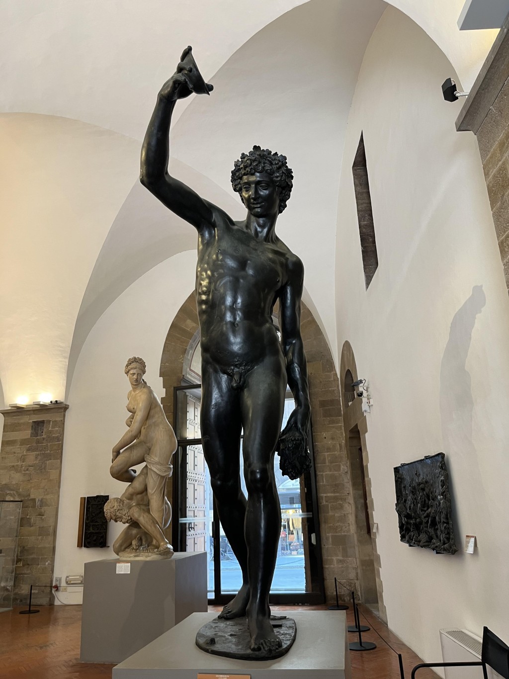 巴克斯雕像原件存放在巴傑羅美術館。網上圖片
