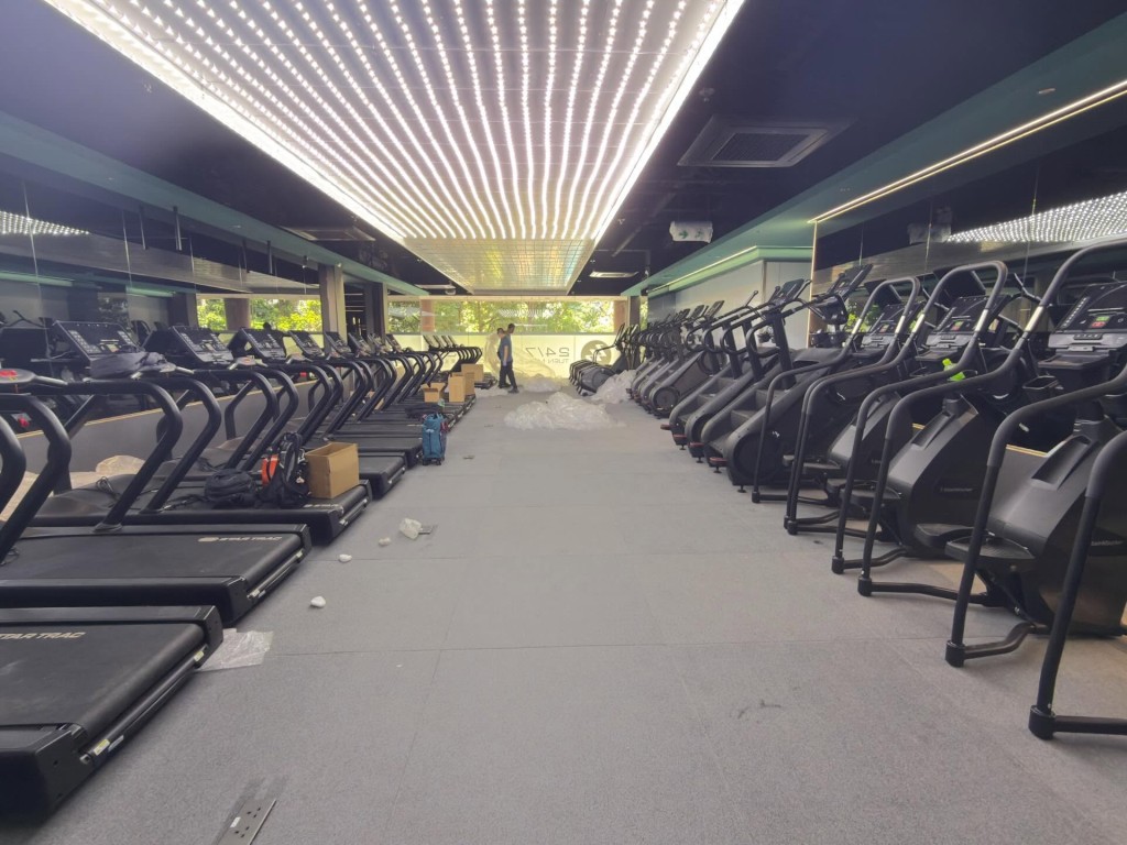 涉事連鎖健身室分店位於屯門大興花園商場。Threads:247fitness__tm5 涉事連鎖健身室分店位於屯門大興花園商場。Threads:247fitness__tm5