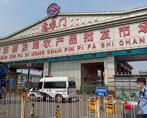 当局以北京新发地市场为警戒，将部署加强市场管理。(网图)