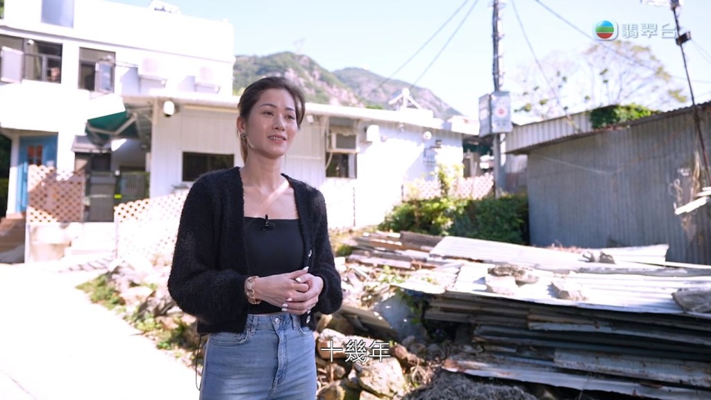 陳燕娜在節目中公開一家四口居住的百呎木屋，自揭悲慘身世。