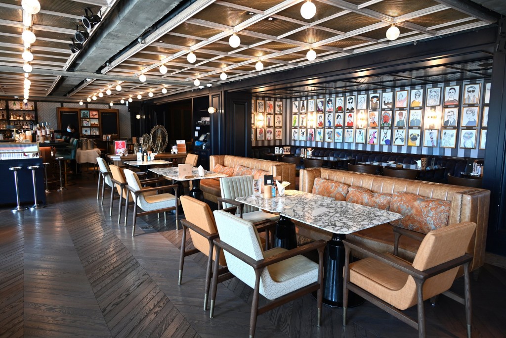 设计型格的J's Bar，是客人用膳及畅饮的好去处。