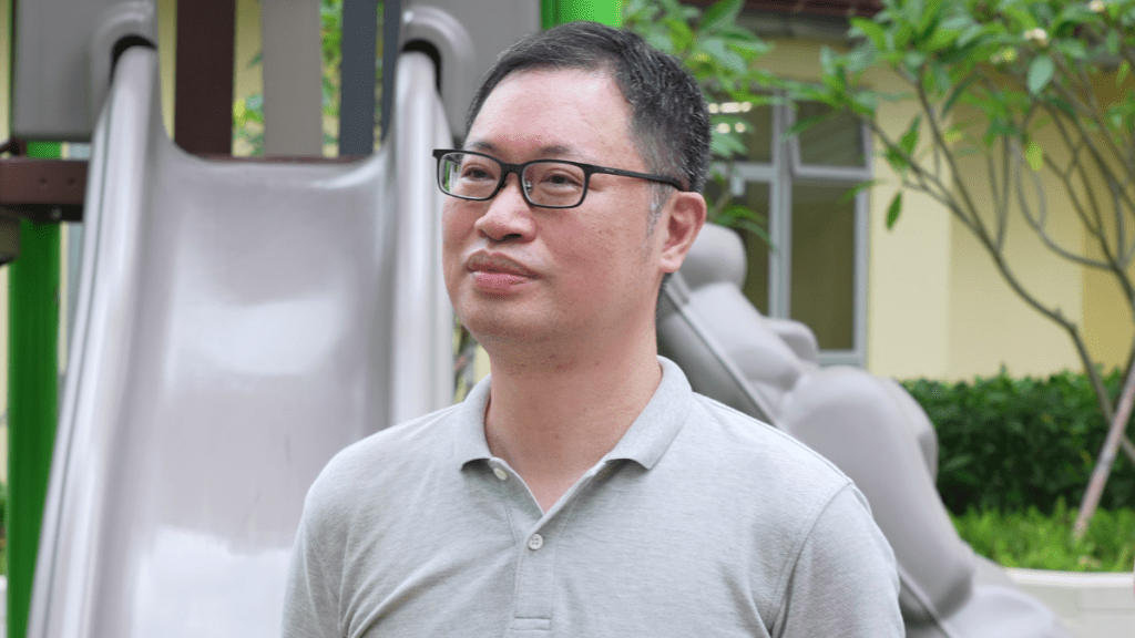 居民李先生表示,AI違泊監察系統可以幫助搜證,令違泊車主無法抵賴。 居民李先生表示,AI違泊監察系統可以幫助搜證,令違泊車主無法抵賴。