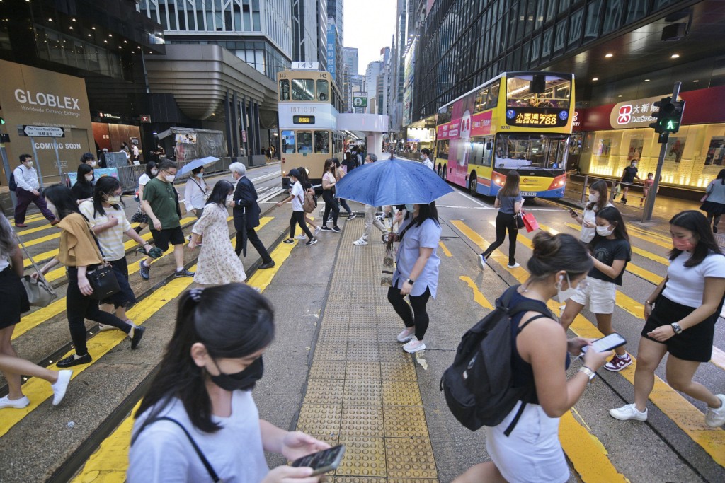 「下一代教育」是新来港人才关注重点，不少人才希望子女能插班至本港名校，并在港落地生根。