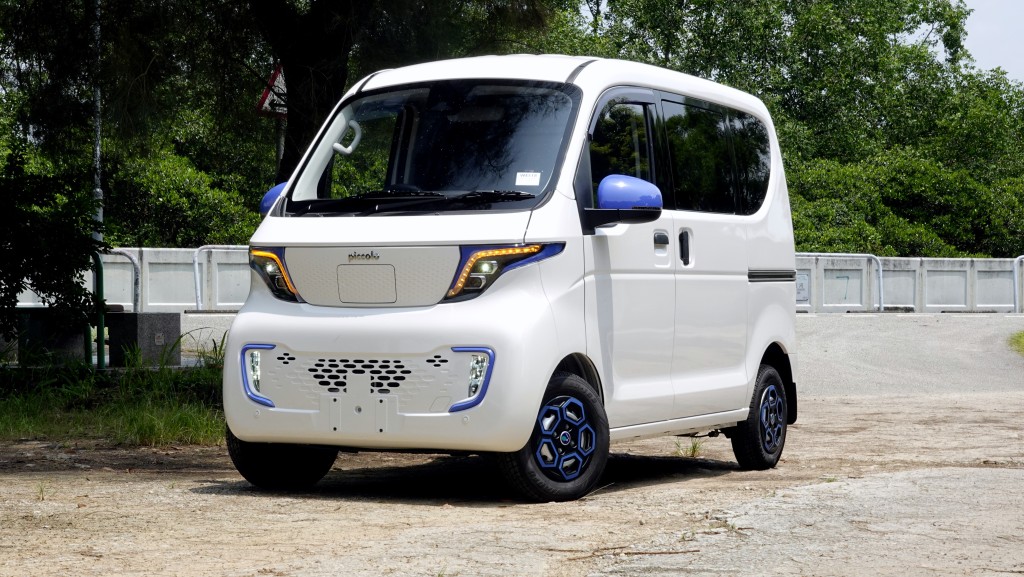 Piccolo G050純電動迷你貨Van，按照日本商用K-Car類別製造，並內置CHAdeMO日式快充，大可以滿足小商戶的日常物流需要。