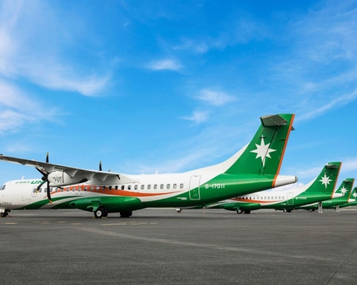 立榮航空地勤疏忽讓持陽性證明旅客登機飛往廈門。 (FB圖)