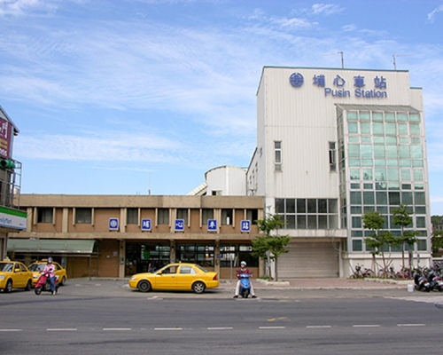 男子指人在台鐵埔心火車站要去彰化殺人被警方拘捕。網圖