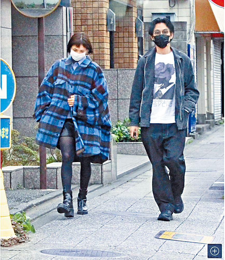 松田龍平被多次影到與Morgan茉愛羅拍拖,二人昨日宣布奉子成婚。