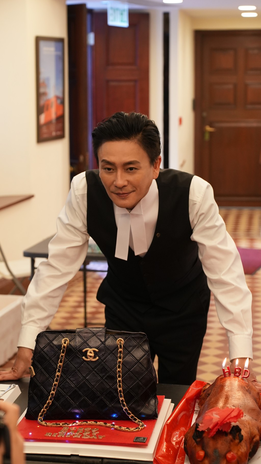 劇組特別為Bosco準備了一系列驚喜慶祝。 劇組特別為Bosco準備了一系列驚喜慶祝。