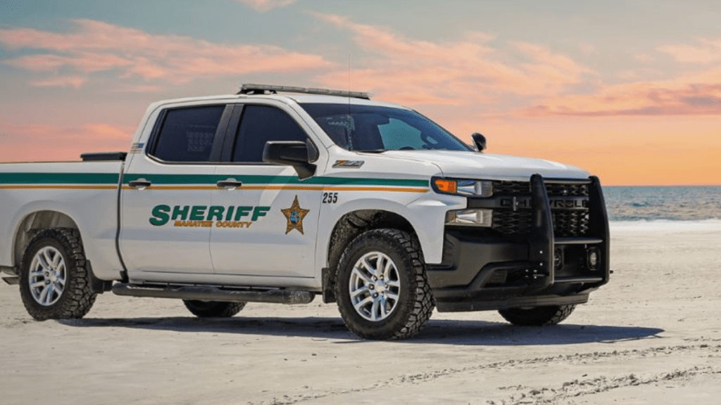 馬納提縣警方調查案件。Facebook