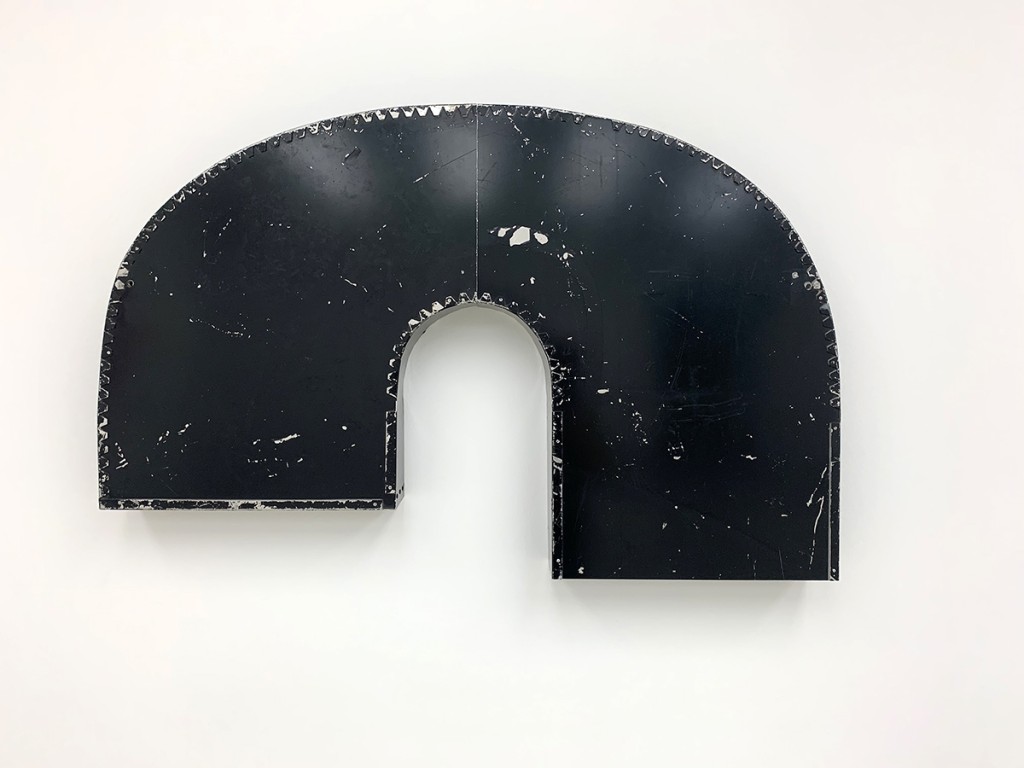 Untitled (U), 2019, Painted aluminium