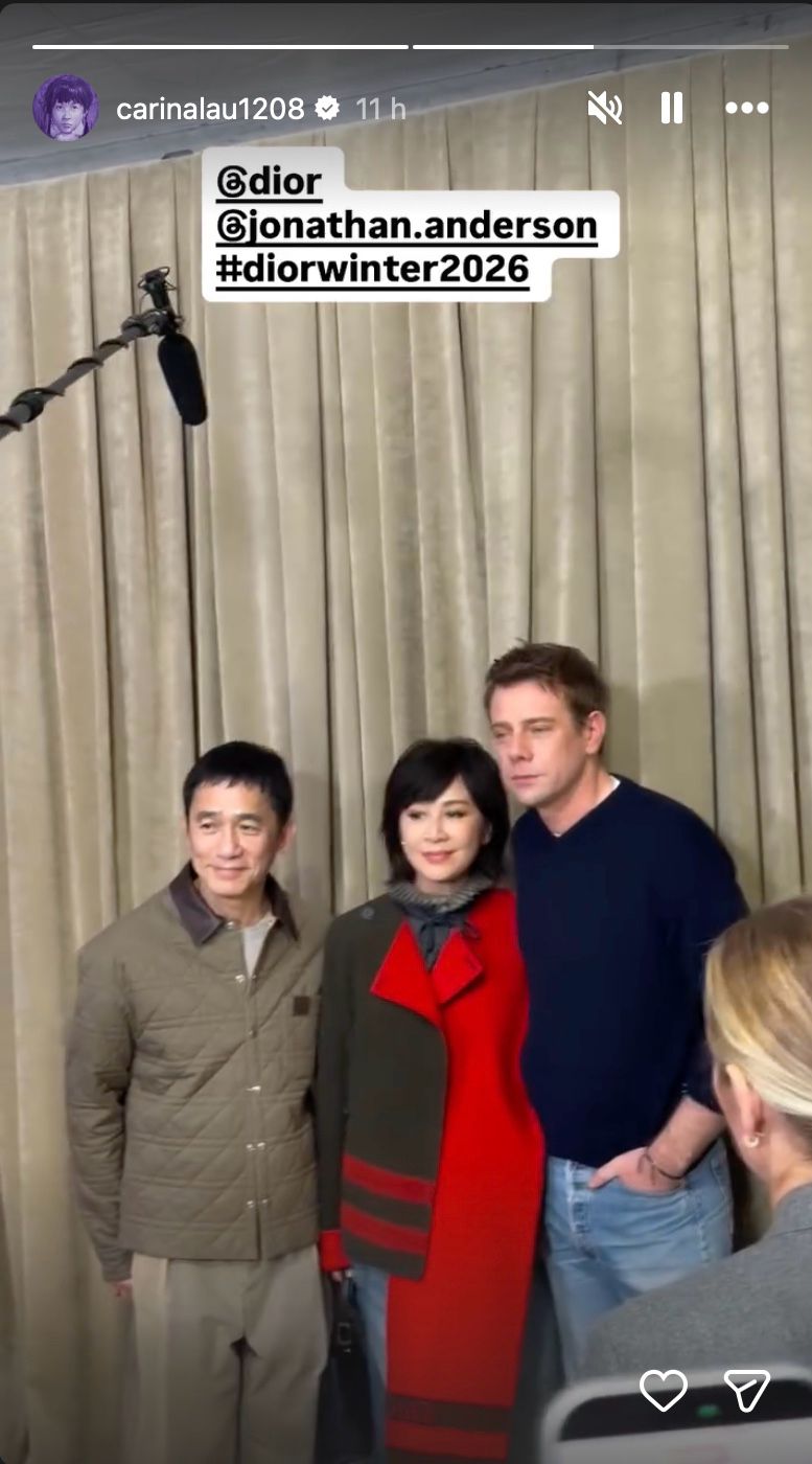 梁朝偉與劉嘉玲昨亮相巴黎時裝騷。 梁朝偉與劉嘉玲昨亮相巴黎時裝騷。