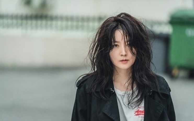 李英愛新劇造型先來個突破。