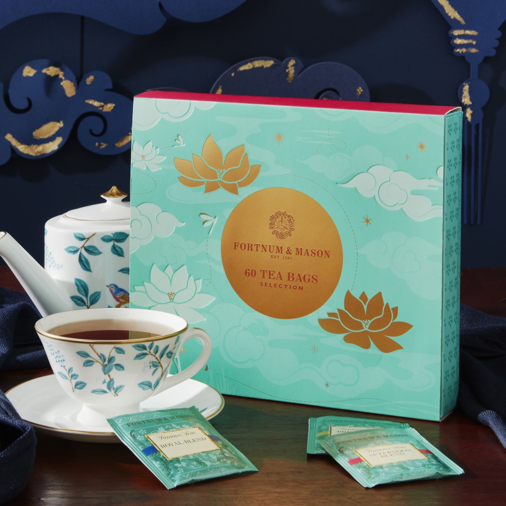 Famous Tea Selection, 60 Tea Bags/$278，茶包禮盒精選6款著名茗茶，包括皇家紅茶、早餐茶、午後茶、安妮女王紅茶、經典伯爵茶及煙燻伯爵茶，每款各有10個茶包