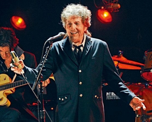 美國民謠歌手卜戴倫(Bob Dylan)未有出席諾貝爾文學獎頒獎禮。