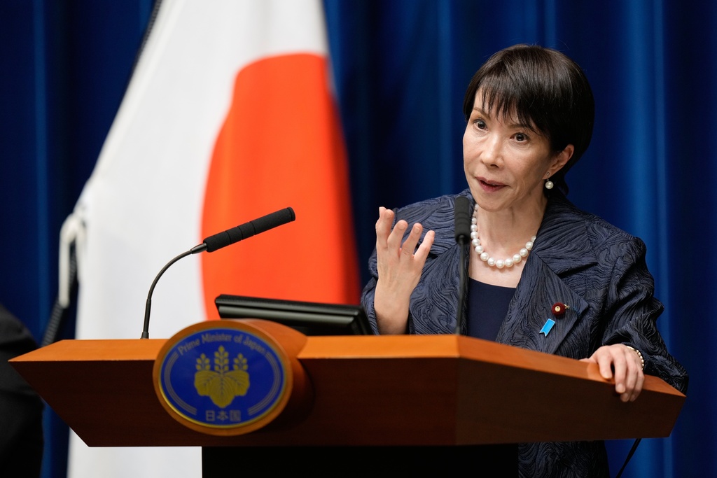 外界好奇高市早苗作為首相會否打破女性不得站上土俵的傳統。美聯社