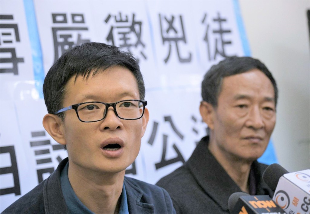 羅伯兒子(左)指父親非常熱愛香港。