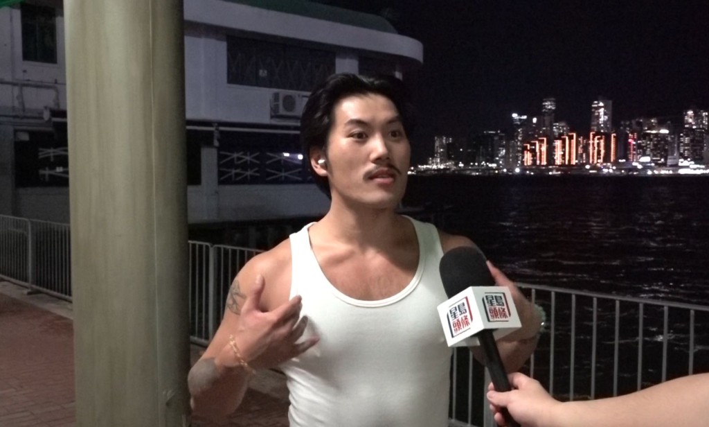 歐先生指當年「山竹」襲港亦有到海濱跑步。