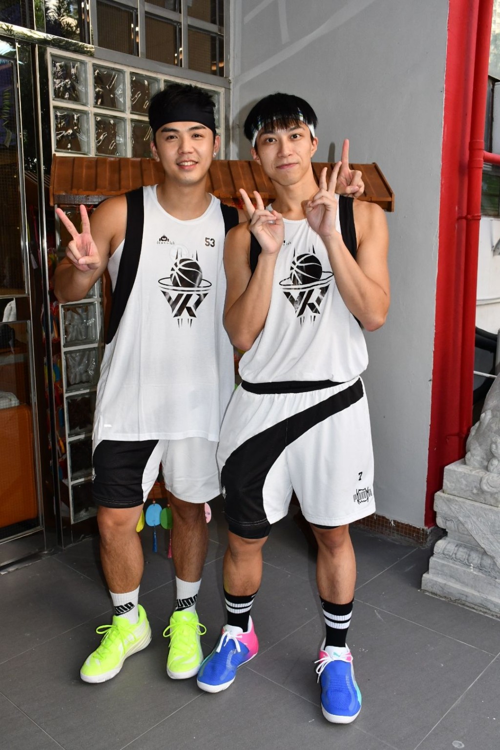 早前与吴业坤回自己母校打篮球，称已很久没与林颖彤联络。