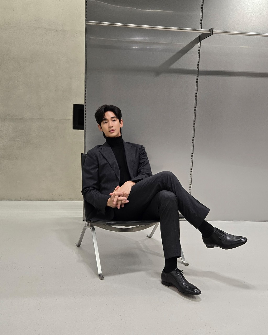 被揭發曾與金賽綸戀人關係後，金秀賢演藝事業遭打擊。IG@soohyun_k216