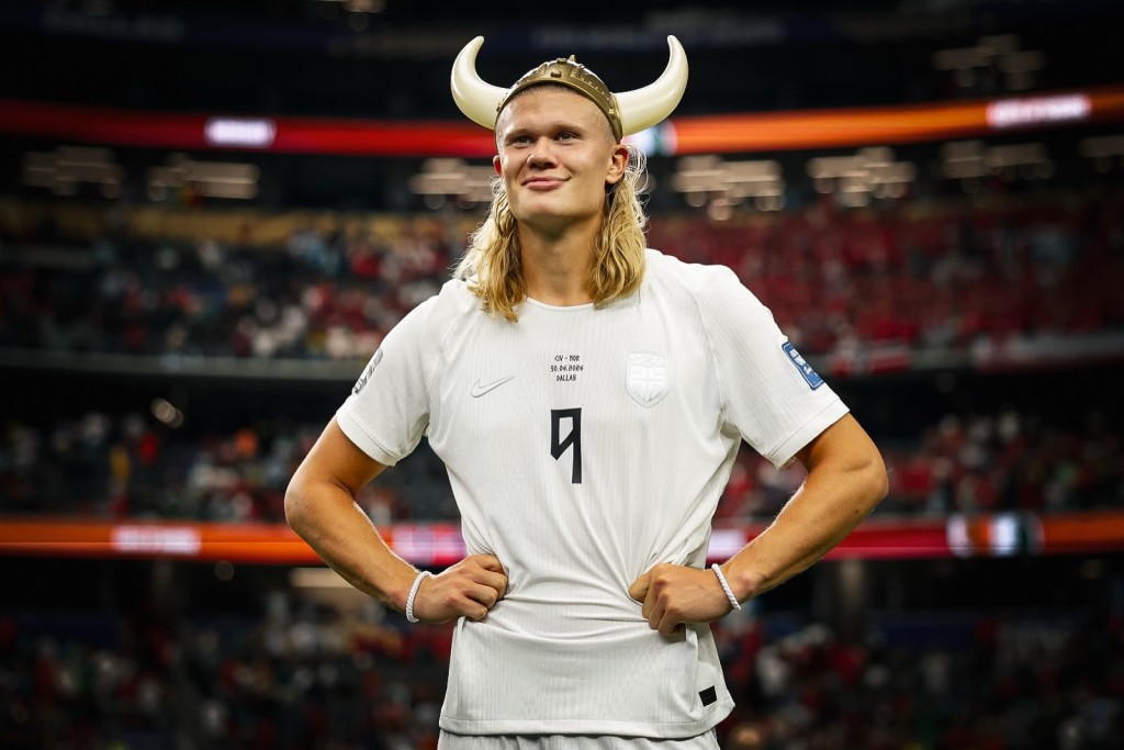 年僅25歲的夏蘭特(Erling Haaland),被英格蘭隊長哈利卡尼盛讚為「入球機器」。(IG@erling) 年僅25歲的夏蘭特(Erling Haaland),被英格蘭隊長哈利卡尼盛讚為「入球機器」。(IG@erling)