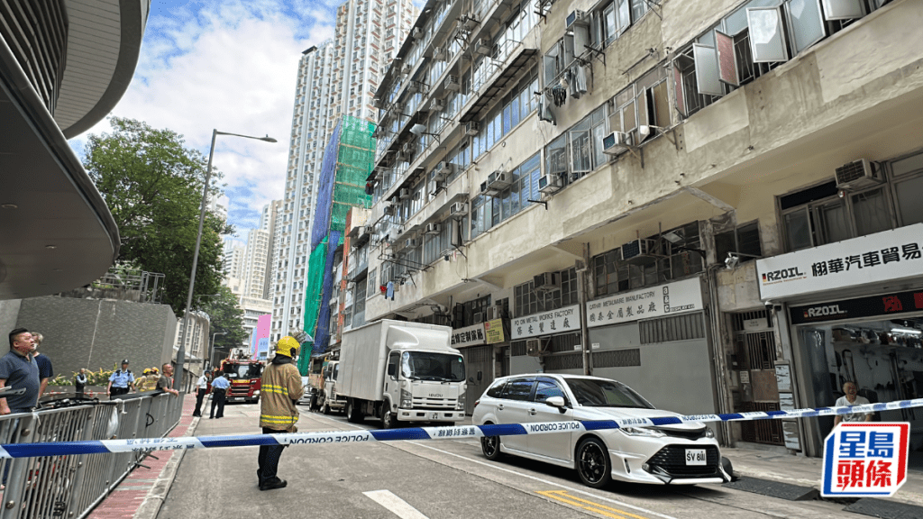 永康街有大廈單位出現裂痕,警方及消防接報到場。劉漢權攝
