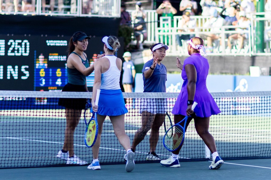 香港一姐張瑋桓（左）及中華台北的梁恩碩（右）在美國德州ATX公開賽決賽不敵「美澳聯隊」，奪亞而回。ATX官網圖