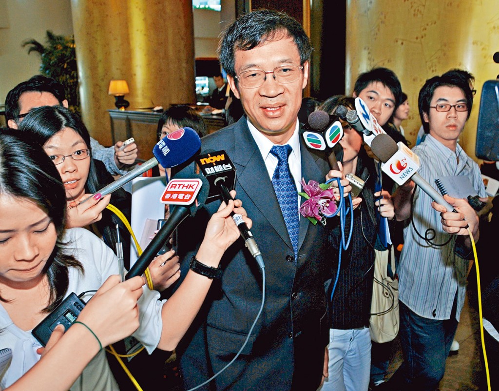 中国人民银行副行长范一飞接受调查。