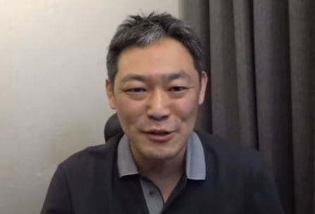 韓國資深記者金容浩爆料指控朴有天。