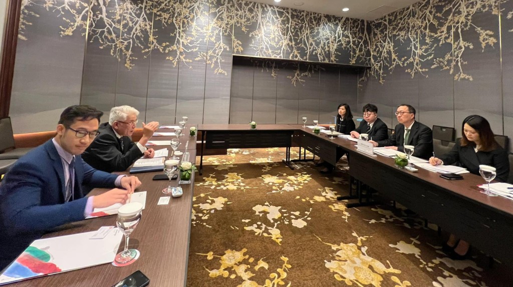 律政司司長林定國近日訪問越南。