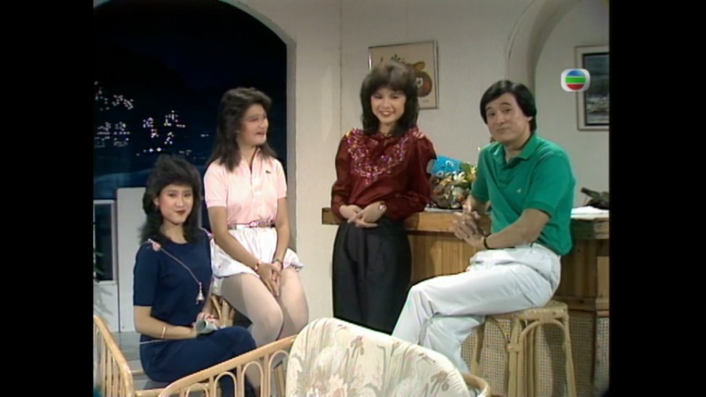 葉特生曾經在80年代主持晨早電視節目《香港早晨》和《K100》。