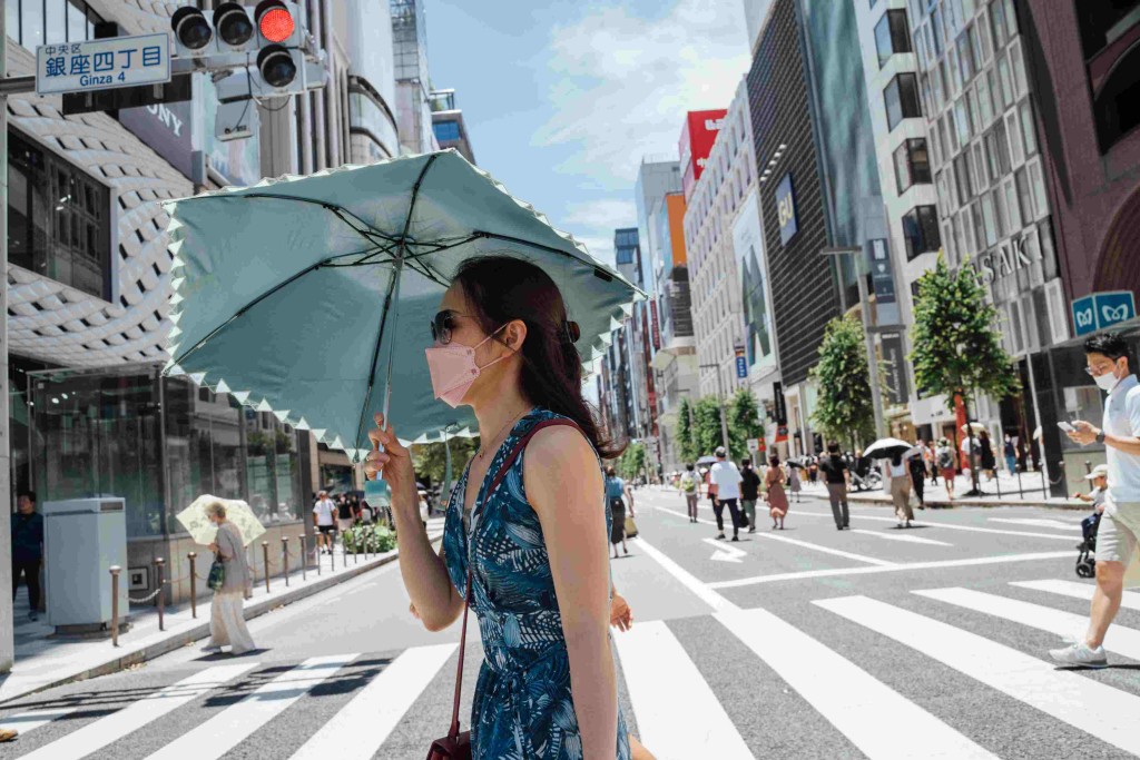 大师以日本街头购物作妙喻，指要专注做一件事。
