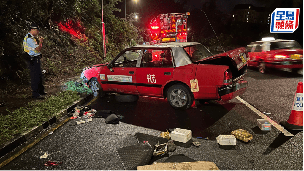 大埔公路的士自炒翻側。蔡楚輝攝