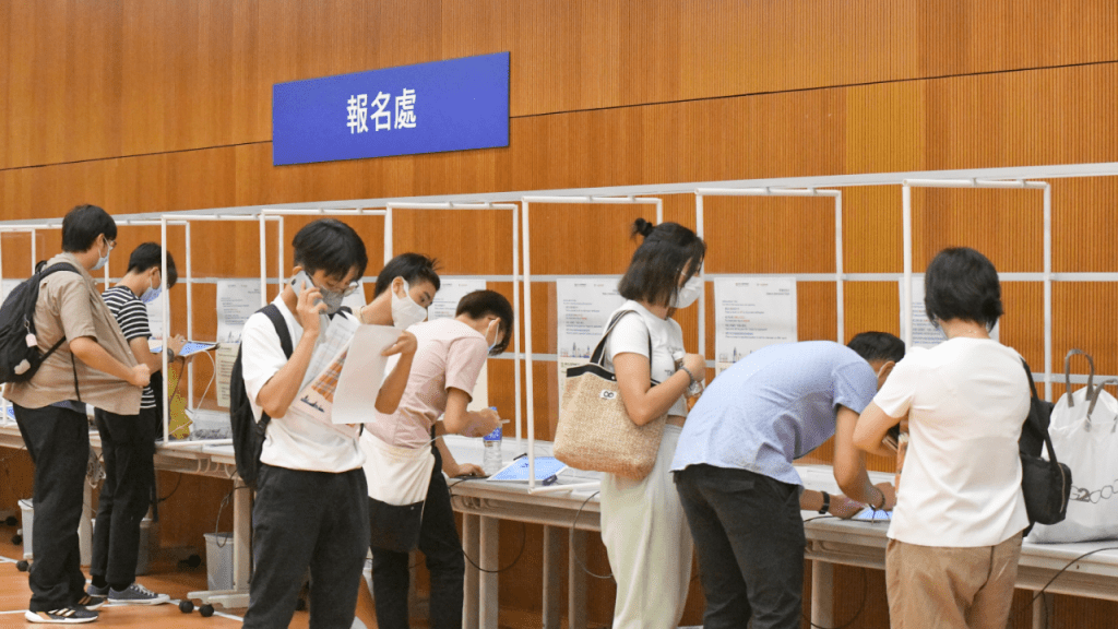 調查指6成DSE考生料取本地大學最低門檻。資料圖片