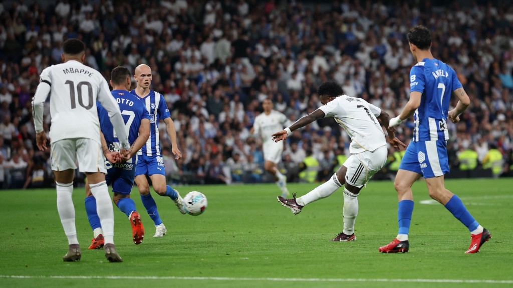 云尼斯奥斯为皇马射成2：0。路透社