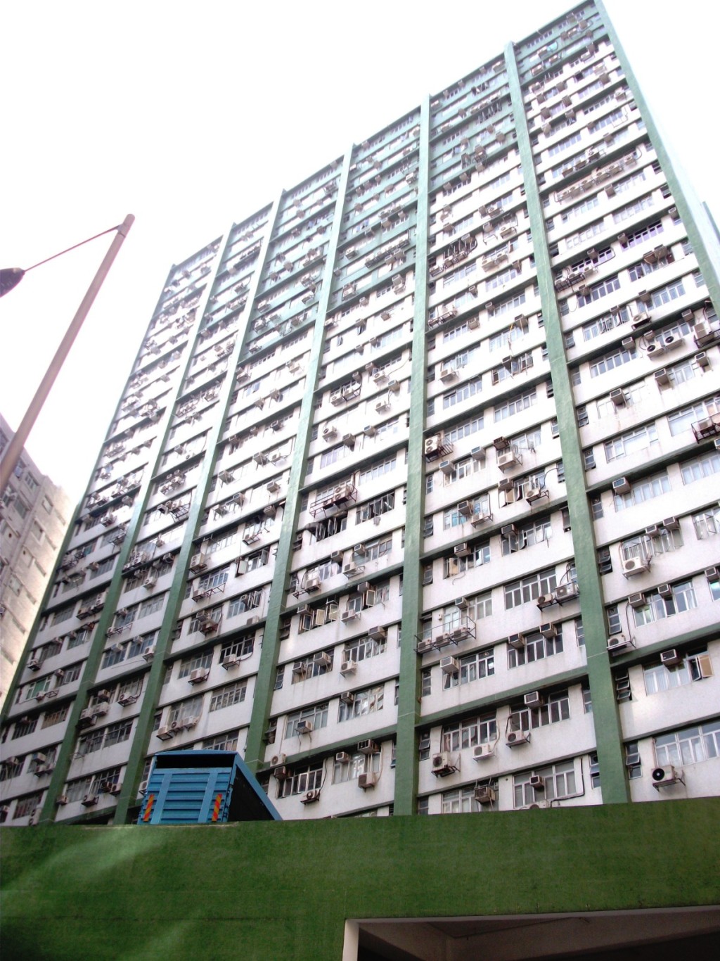葵涌和豐工業中心G樓7室地廠連約放售,意向價2500萬。 葵涌和豐工業中心G樓7室地廠連約放售,意向價2500萬。