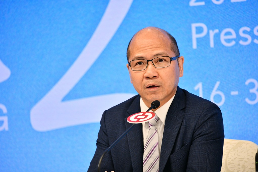 選委界黃錦良關注預算達1.64億元的「社區客廳」項目,查詢其具體服務、開放時間及配套差異等。資料圖片 選委界黃錦良關注預算達1.64億元的「社區客廳」項目,查詢其具體服務、開放時間及配套差異等。資料圖片