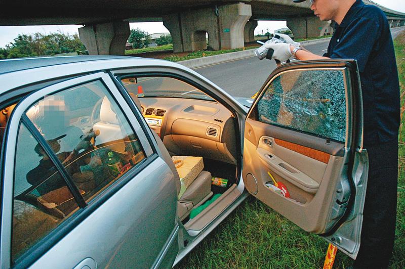 華采慧駕車到桃園讓槍手爆自己頭。網圖