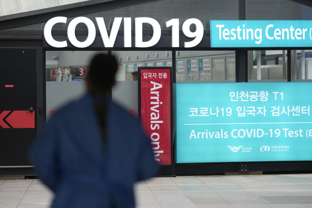 南韓新增確診個案中，87宗由境外輸入。AP
