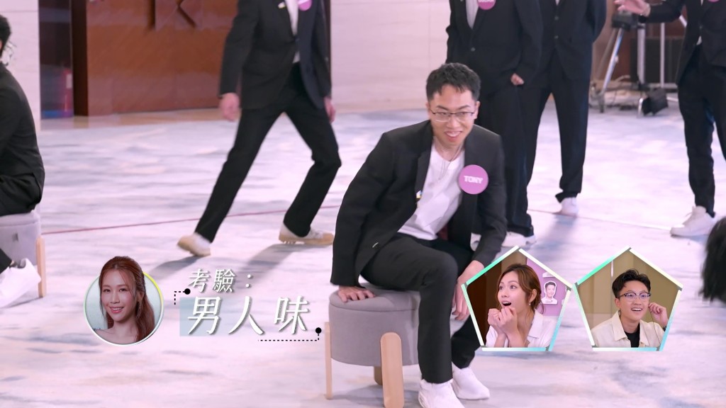 林福明施渾身解數。 林福明施渾身解數。