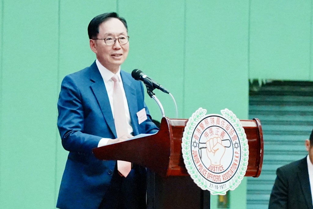 行政會議成員、立法會議員陳健波致辭。